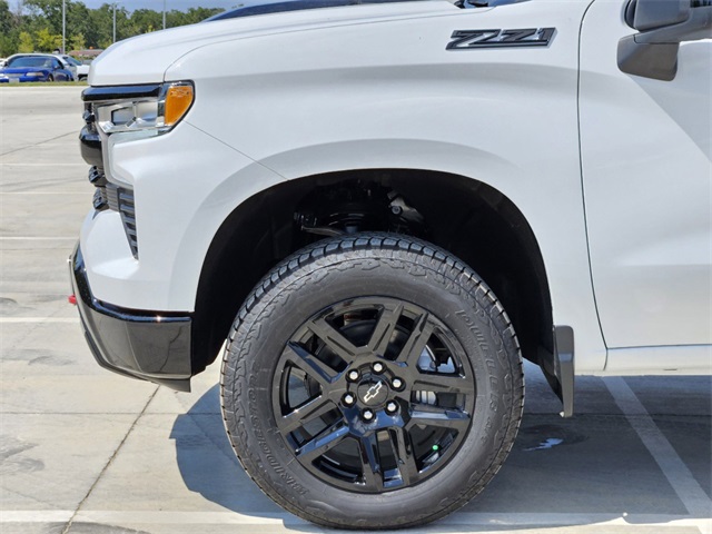 2024 Chevrolet Silverado 1500 LT Trail Boss 8