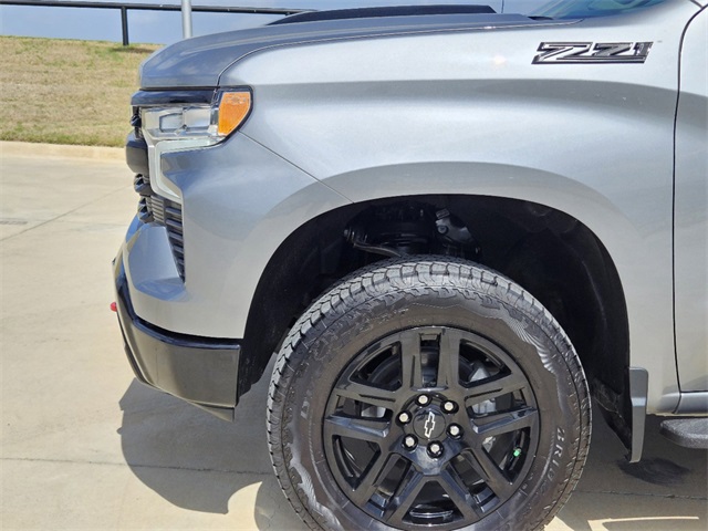 2024 Chevrolet Silverado 1500 LT Trail Boss 8