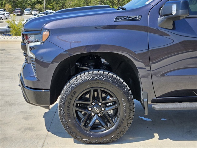 2024 Chevrolet Silverado 1500 LT Trail Boss 8