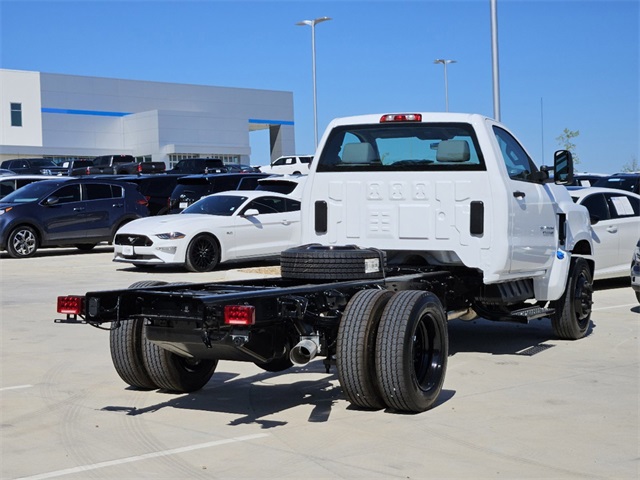 2024 Chevrolet Silverado 5500HD 1WT 4