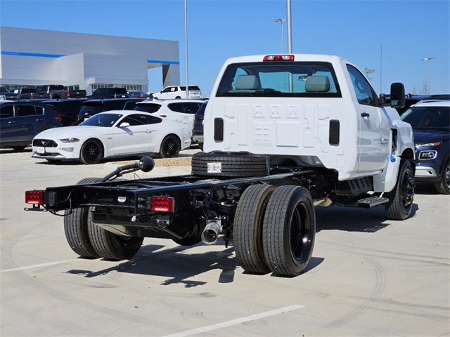 2024 Chevrolet Silverado 5500HD 1WT 4