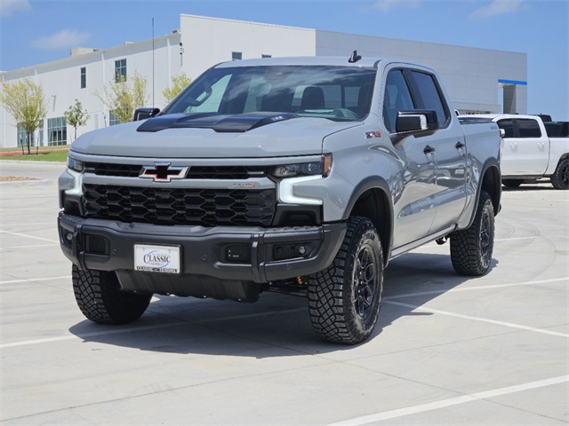 2024 Chevrolet Silverado 1500 ZR2 3