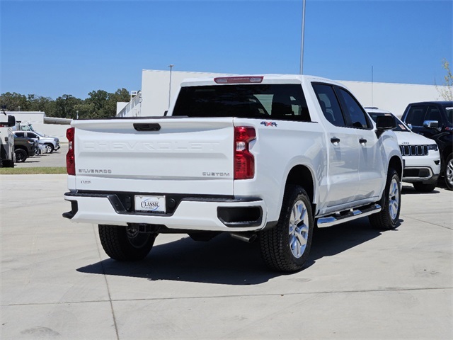 2024 Chevrolet Silverado 1500 Custom 4