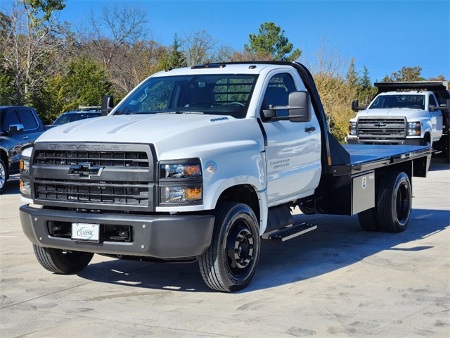 2024 Chevrolet Silverado 5500HD Work Truck 4