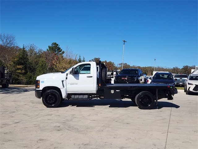 2024 Chevrolet Silverado 5500HD Work Truck 8