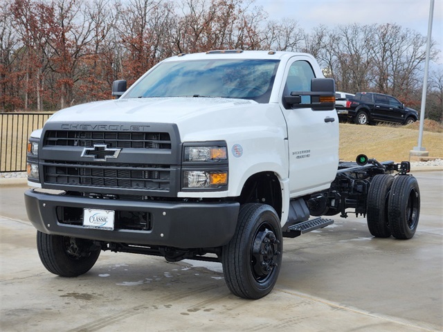 2024 Chevrolet Silverado 5500HD  4