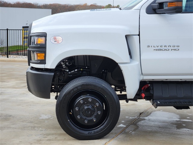 2024 Chevrolet Silverado 5500HD  10