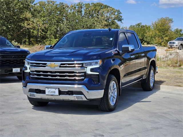 2023 Chevrolet Silverado 1500 LTZ 3