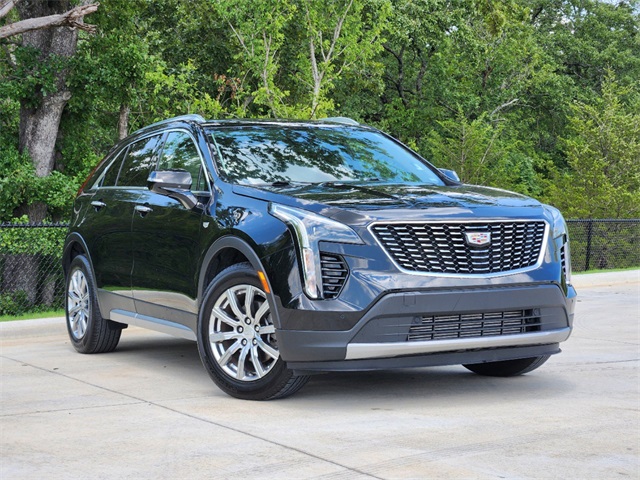 2023 Cadillac XT4 Premium Luxury 1