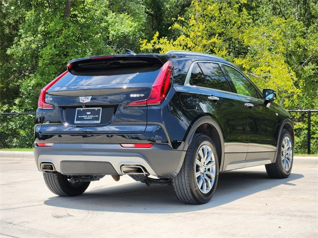 2023 Cadillac XT4 Premium Luxury 8