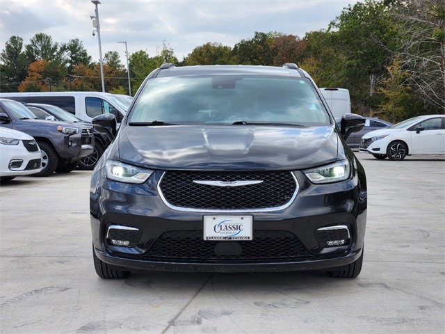 2022 Chrysler Pacifica Touring L 3