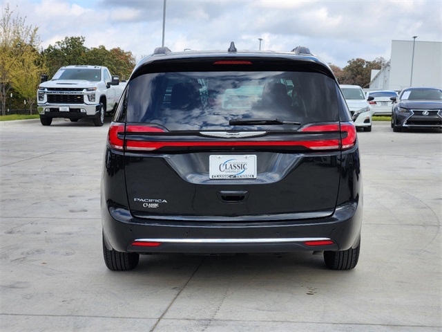 2022 Chrysler Pacifica Touring L 7