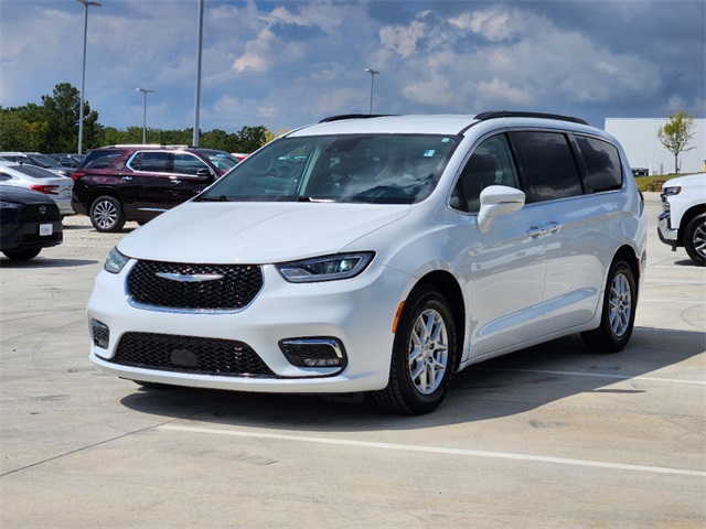 2022 Chrysler Pacifica Touring L 4