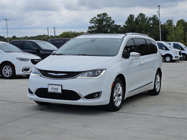 2020 Chrysler Pacifica Limited 3