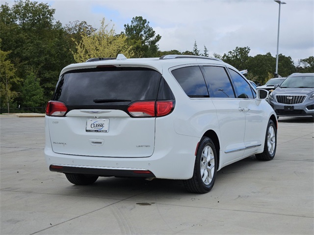 2020 Chrysler Pacifica Limited 4