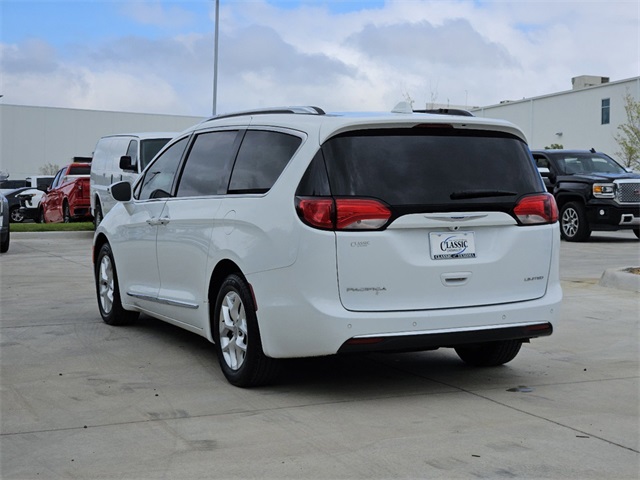 2020 Chrysler Pacifica Limited 5