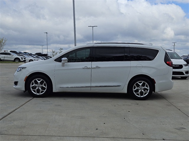 2020 Chrysler Pacifica Limited 6