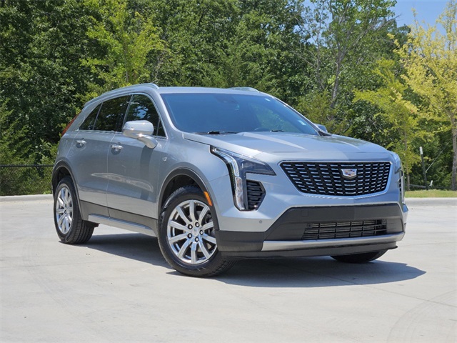 2023 Cadillac XT4 Premium Luxury 1