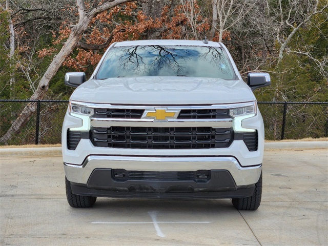 2023 Chevrolet Silverado 1500 LT 3