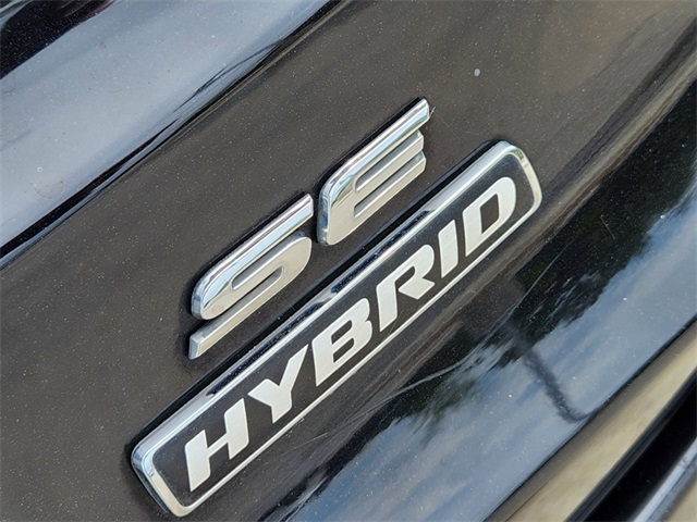 2020 Ford Fusion Hybrid SE 14
