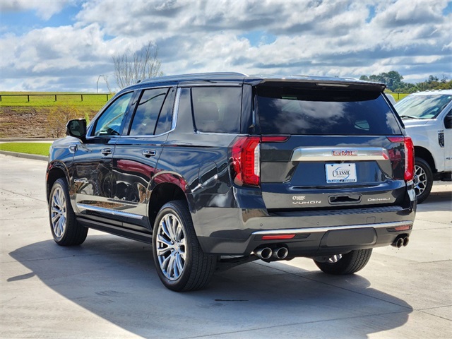 2022 GMC Yukon Denali 6