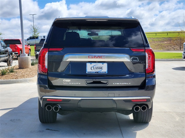 2022 GMC Yukon Denali 7