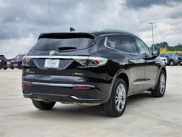 2023 Buick Enclave Avenir 8