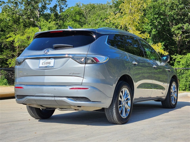 2023 Buick Enclave Avenir 8