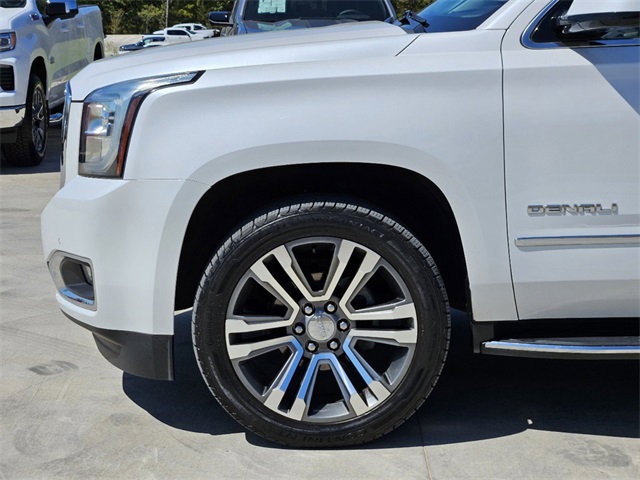 2019 GMC Yukon XL Denali 10