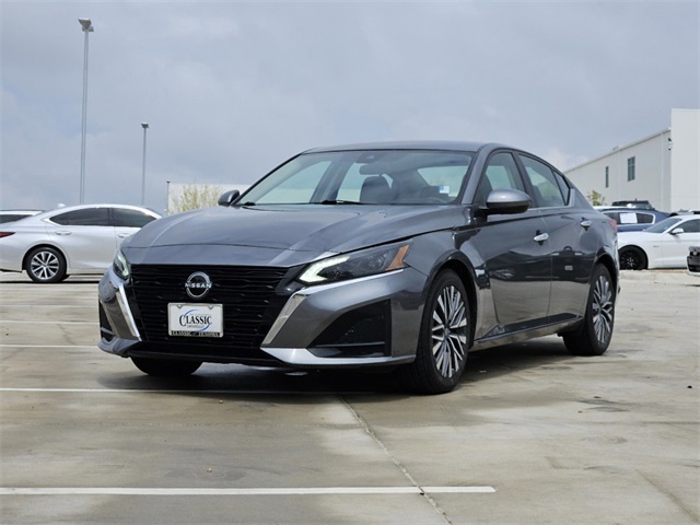 2023 Nissan Altima 2.5 SV 3