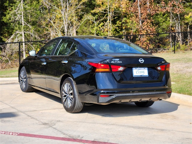 2023 Nissan Altima 2.5 SV 7