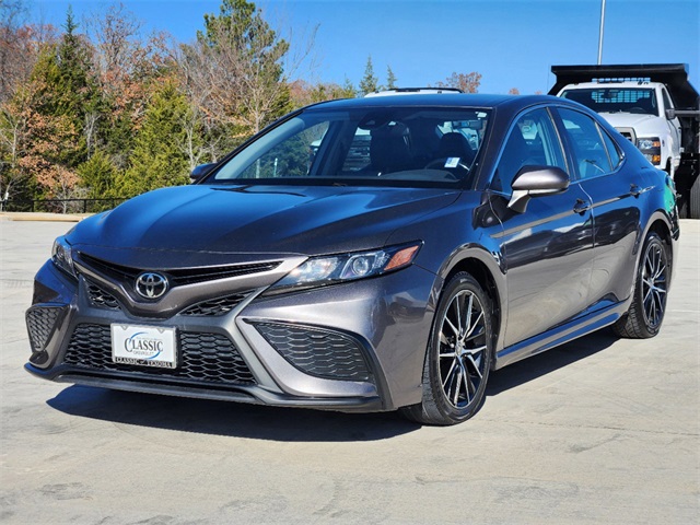 2021 Toyota Camry SE 4