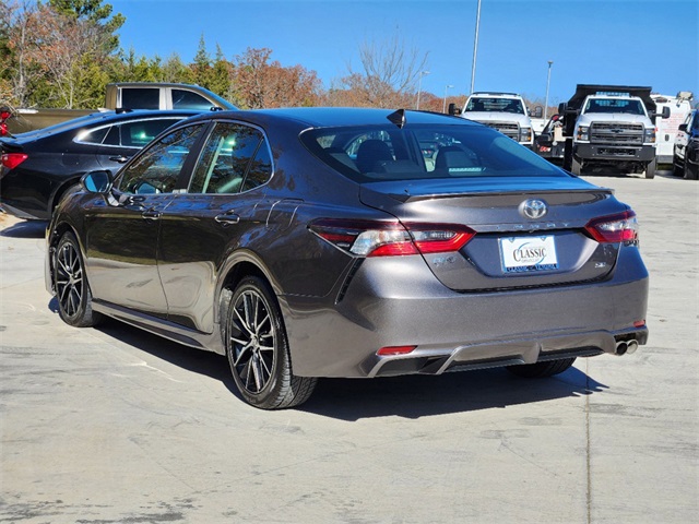 2021 Toyota Camry SE 7