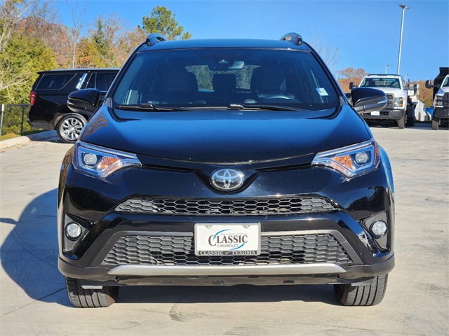 2018 Toyota RAV4 SE 3