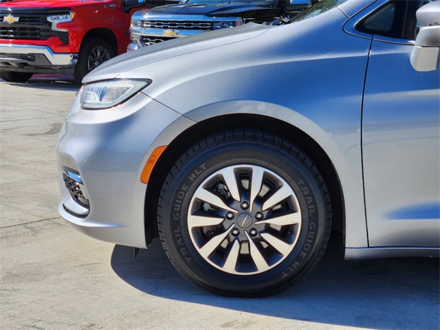 2021 Chrysler Pacifica Touring L 10