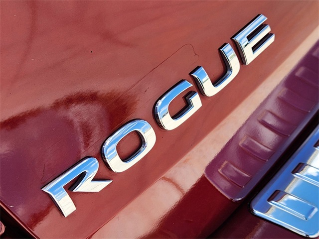 2019 Nissan Rogue S 13