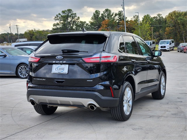 2022 Ford Edge Titanium 8