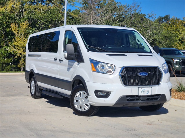 2022 Ford Transit-350  1