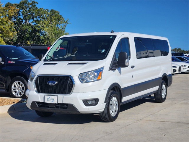 2022 Ford Transit-350  4