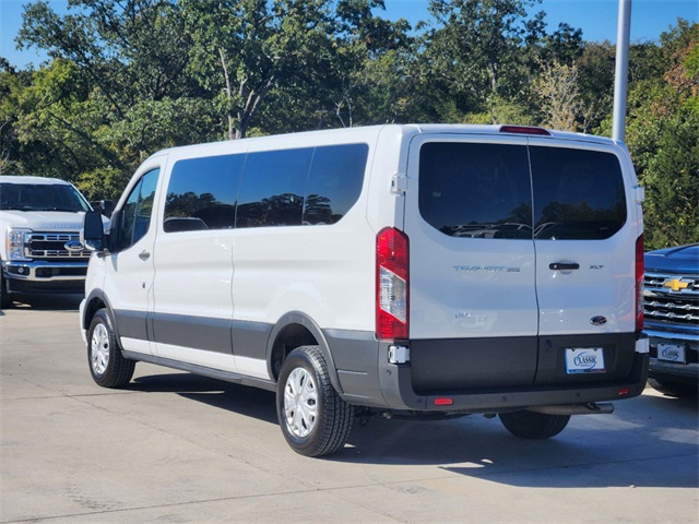 2022 Ford Transit-350  8