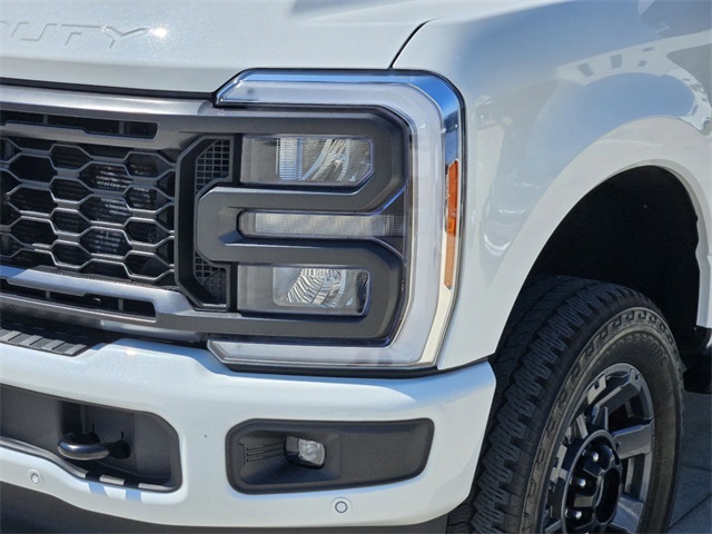 2023 Ford F-350SD Lariat 9