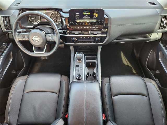 2023 Nissan Pathfinder SL 29