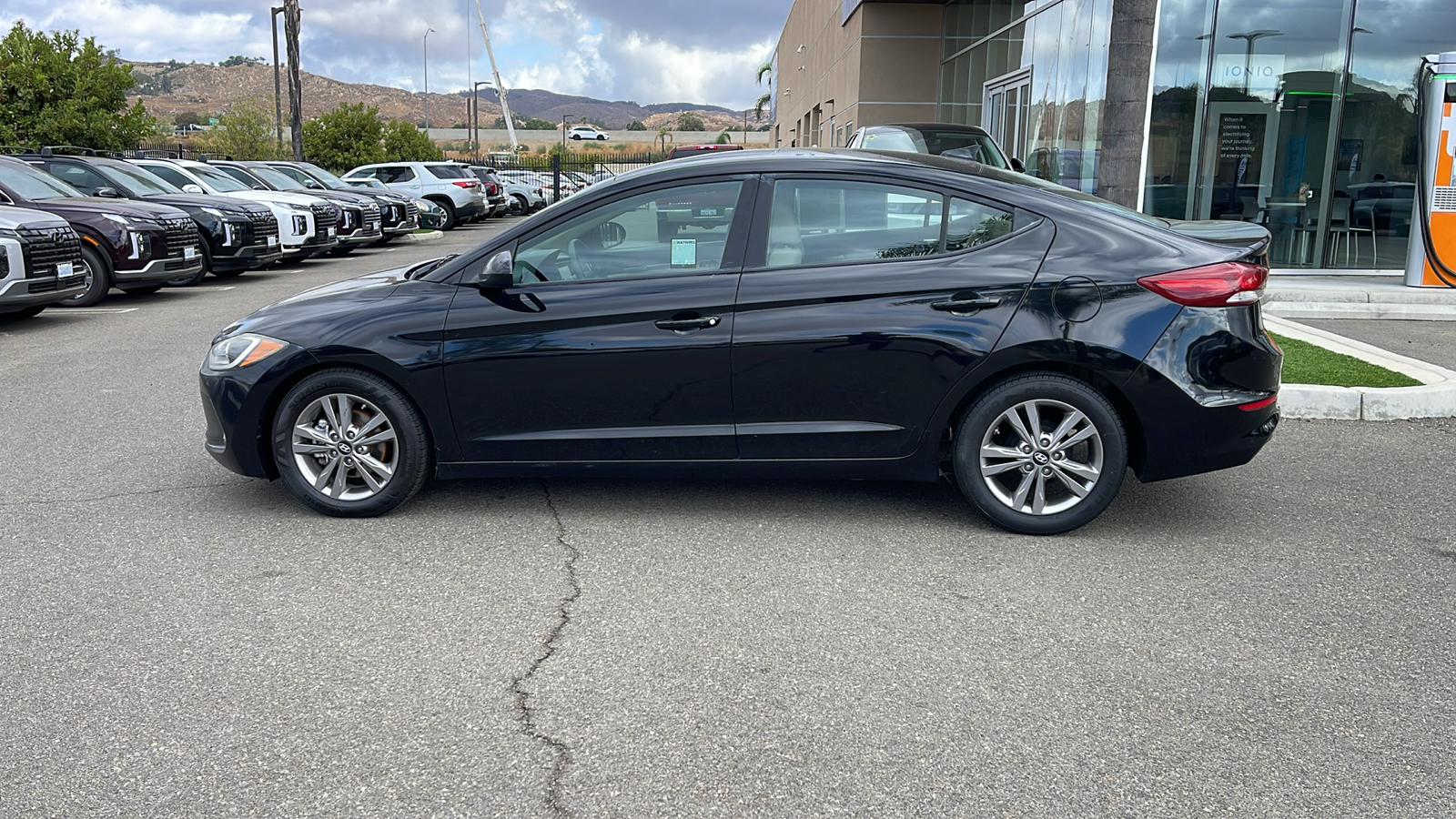 2017 Hyundai Elantra Value Edition 2