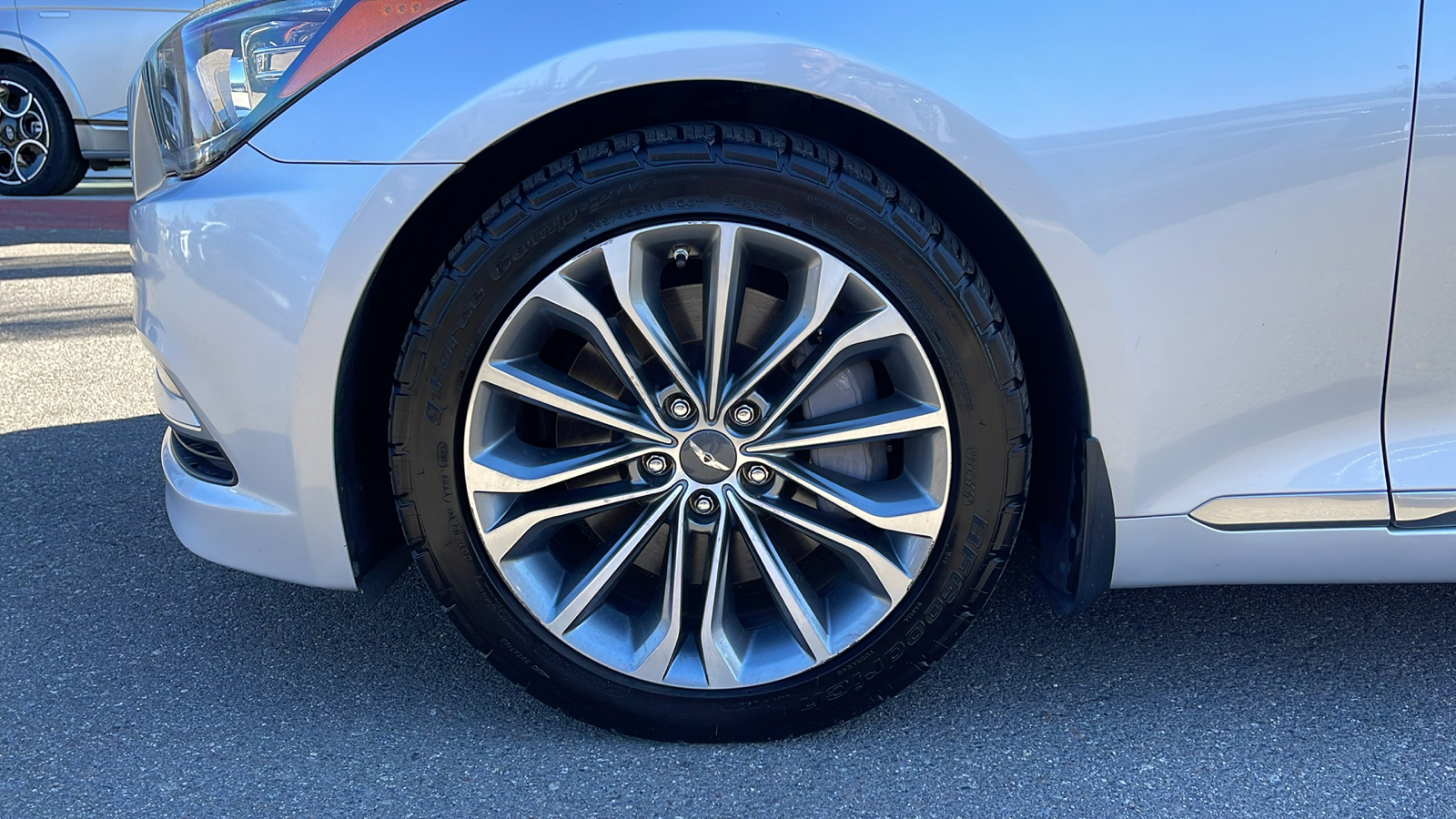 2016 Hyundai Genesis 3.8L 25