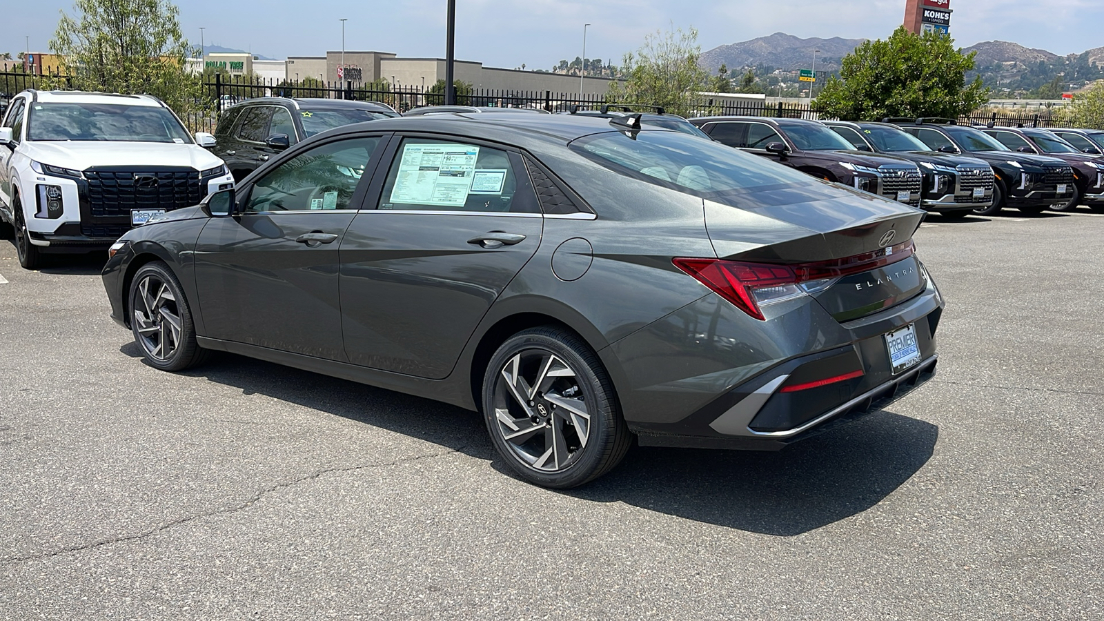 2024 Hyundai Elantra Hybrid Limited 3