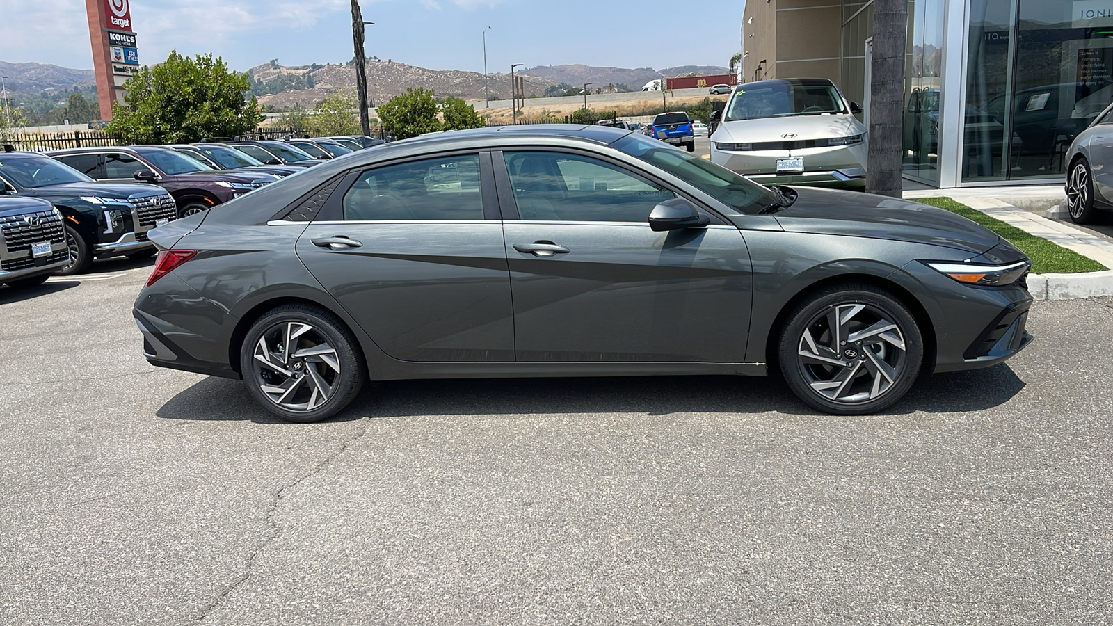 2024 Hyundai Elantra Hybrid Limited 6