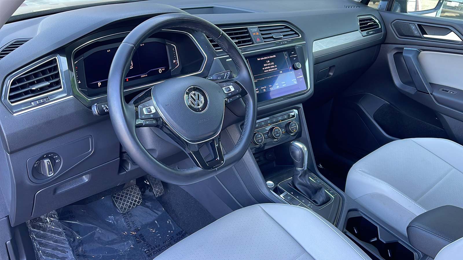 2019 Volkswagen Tiguan SEL 9