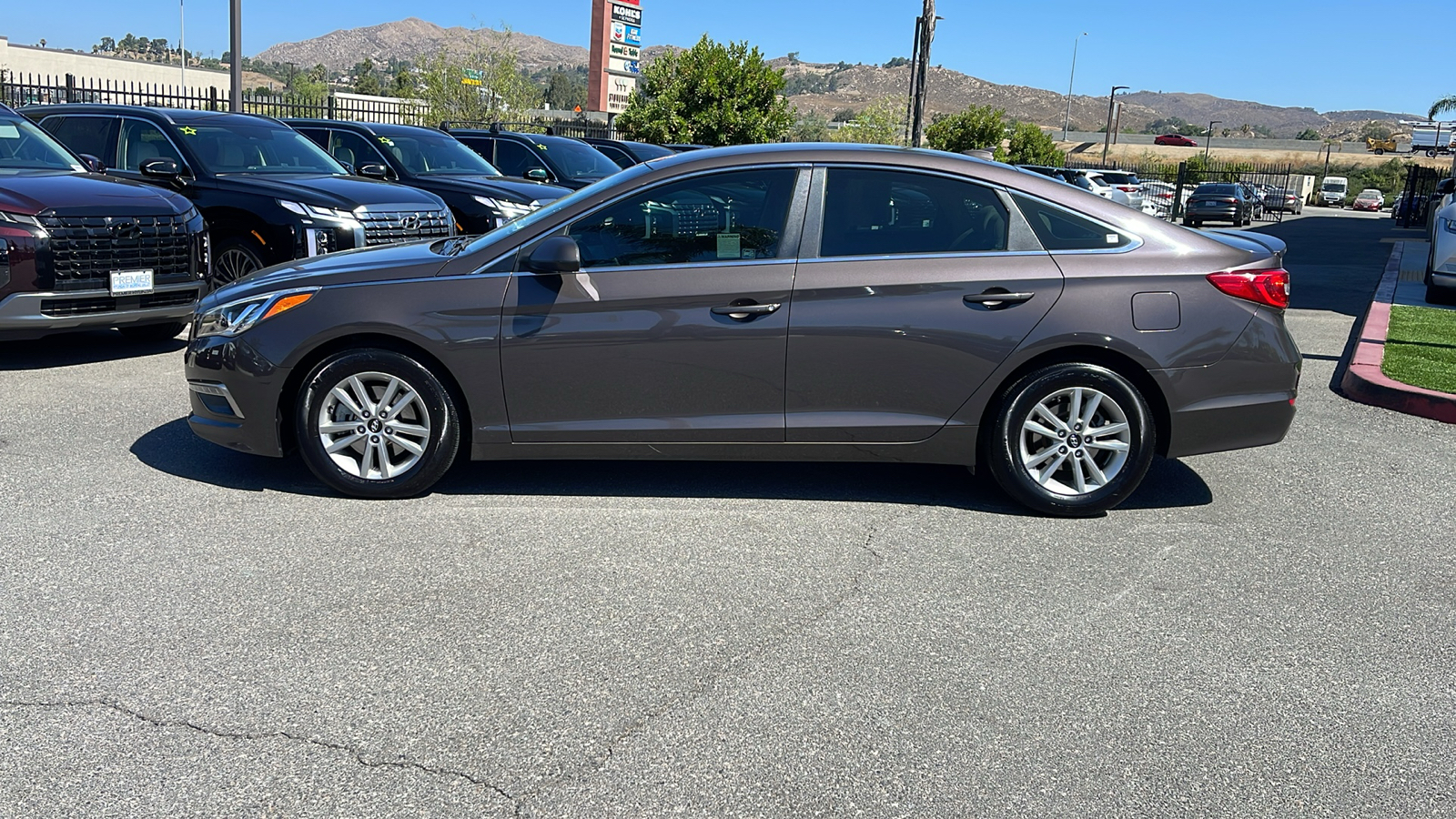 2015 Hyundai Sonata 2.4L SE 2