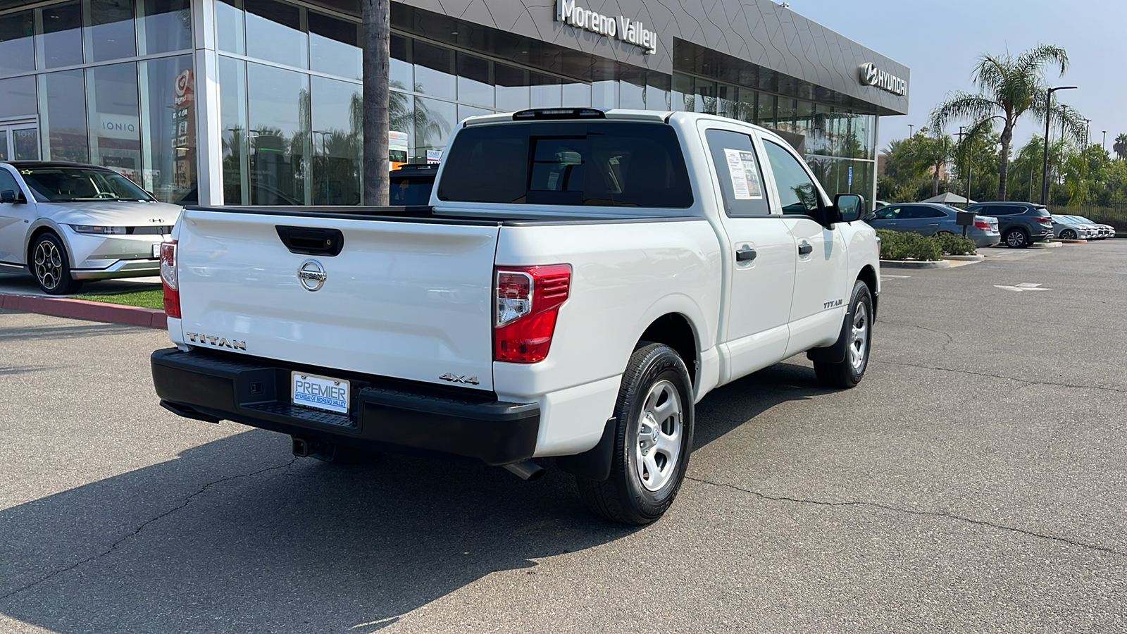 2018 Nissan Titan S 4x4 Crew Cab 5