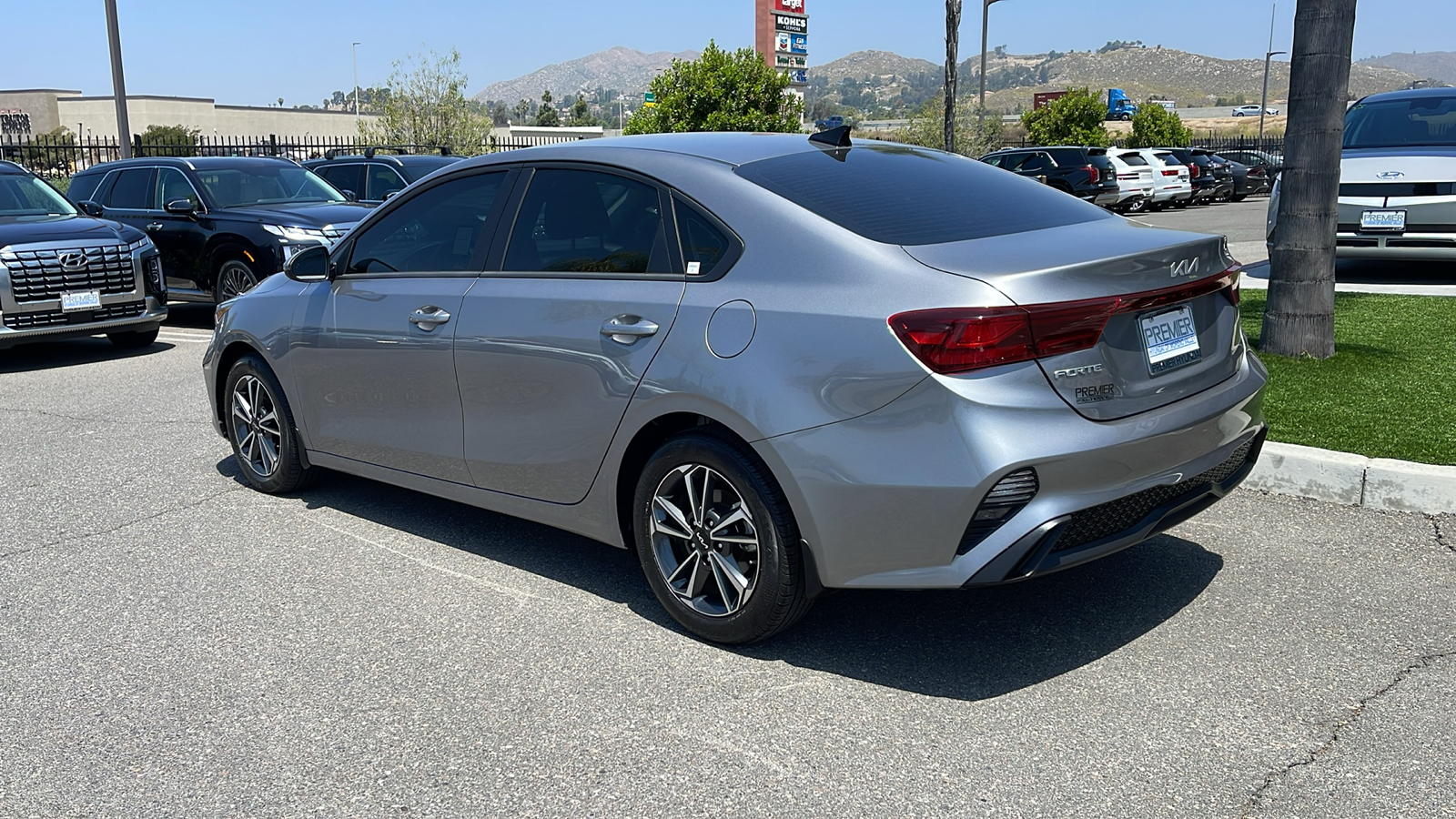 2023 Kia Forte LXS 3